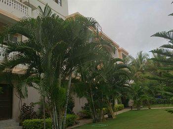 Retreat Anjuna Resort Exterior photo